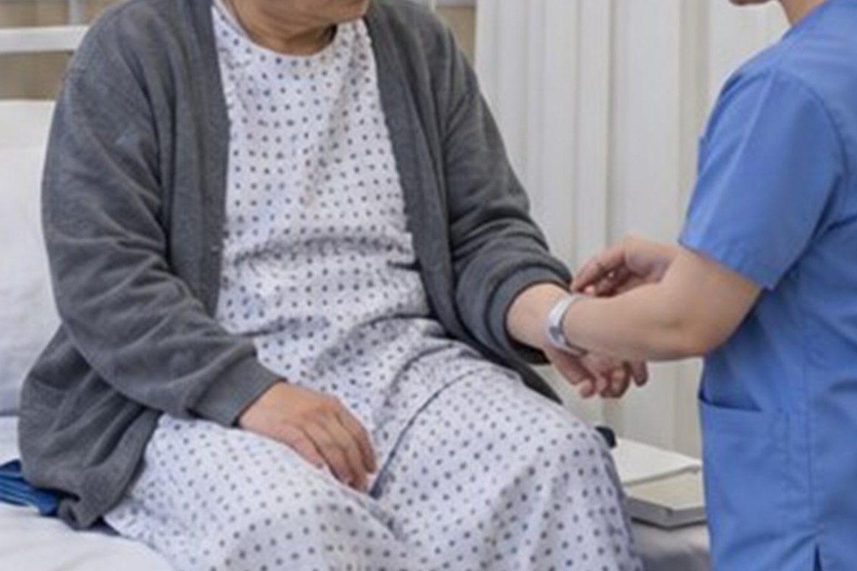척추협착증 수술비용, 감압술과 유합술을 구분하는 기준 2 척추협착증 수술비용 관련 서류와 절차를 차분히 준비하는 한국인