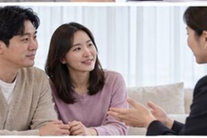 화재보험 누수 보상 관련 상담과 선택 기준을 확인하는 장면